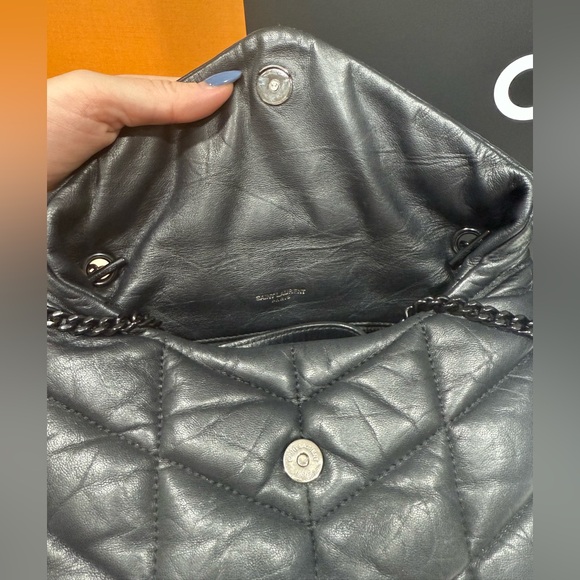 Saint Laurent Black Quilted Leather Lou Lou toy crossbody bag - Picture 4 of 16